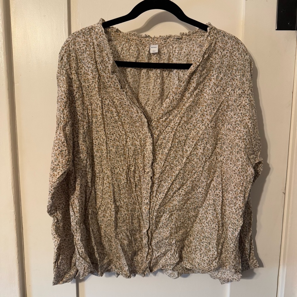 Old Navy Floral Button Up Blouse